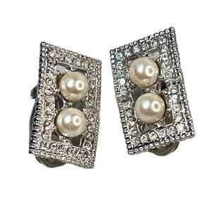 Vintage Faux Pearl & Rhinestone Silvertone Rectangle Clip On Earrings Glam